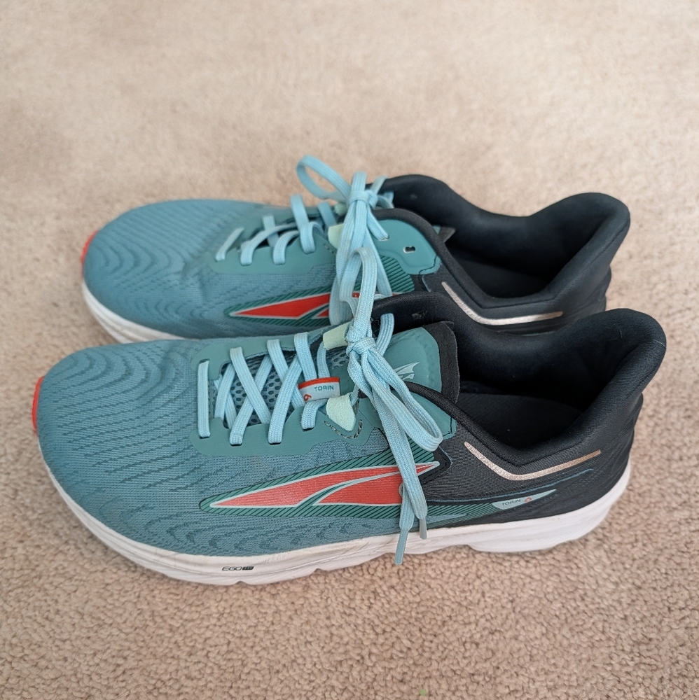 Altra Torin 6 Shoes, Size 9.5